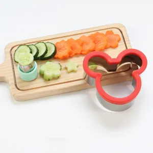 Stainless steel cartoon vegetable fruit cutter set, sandwich mold for kids bento accessories.