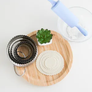 Stainless steel round scalloped pastry cutter set 6 pieces for baking DIY dumpling wrappers.