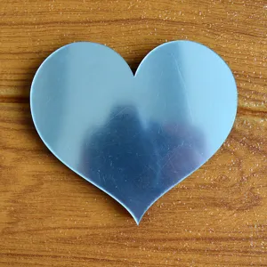 Adesivo murale in acrilico a specchio a forma di cuore decorazione per la casa lucida