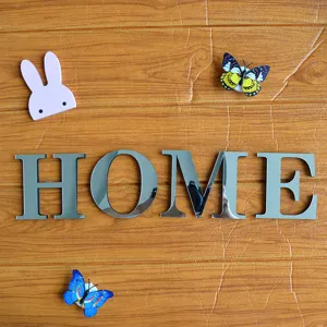 Acryl spiegel HOME muursticker met vlinders en konijn voor mooie interieurdecoratie.