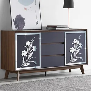 Detaillierte Ansicht des dekorativen Spiegel-Acryl-Blumen-Wandaufklebers für Schrank.