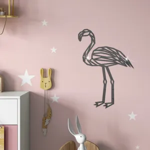 Detailansicht des modernen geometrischen Flamingo Acryl Wandspiegel Aufklebers im Kinderzimmer