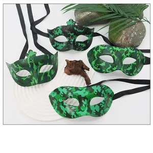 Grüne Tarnung halbes Gesicht Maskerade Maske mit schwarzem Band für Party Karneval.