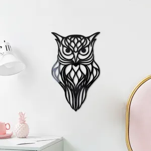 Detailed view of 3D acrylic mirror owl wall sticker, self-adhesive home decor wall art.