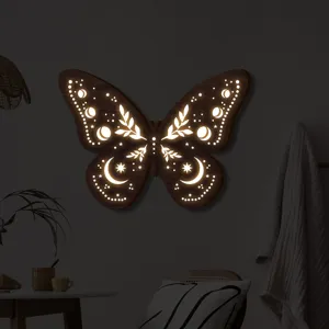 Lampada da parete LED a farfalla in legno stile boho luce notturna per la casa moderna.