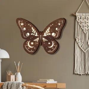 Appivendola murale farfalla in legno nordico con luce notturna LED, decorazione boho casa.