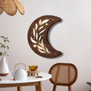 Luce notturna da parete a LED in legno nordico, decorazione sospesa a forma di mezzaluna bohémien.