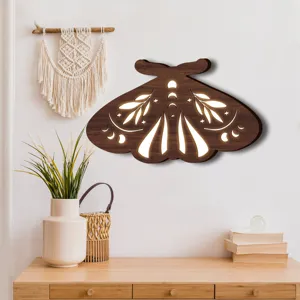 Applique da parete a LED in legno boho, luce notturna a forma di falena con fasi lunari.