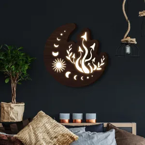 lampada da notte LED in legno boho con design di luna e funghi per decorazione murale