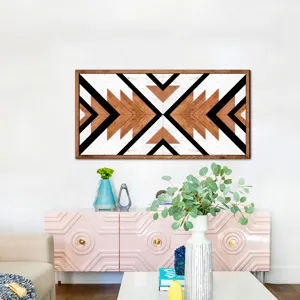 Vue détaillée de l'art mural en bois géométrique de style nordique, décor moderne.
