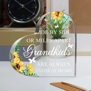 Transparant acryl hart plaquette bureau decoratie met zonnebloem print en lieve familiecitaat.
