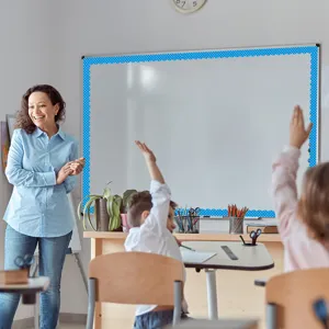 Bordo per classe a pois blu decorazione per bacheca magnetica scolastica per insegnanti.