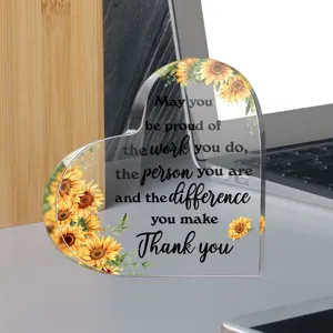 Heldere acryl hartvormige bureauplaquette met zonnebloem design en inspirerende citaten voor thuis.