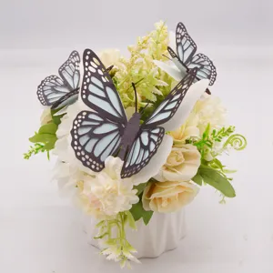 3D holle parel papier vlinder detail shot, elegante bloemarrangement huis decoratie display.