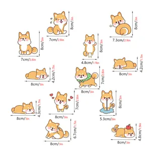 Vue détaillée des dimensions de charmants autocollants muraux Shiba Inu pour déco.