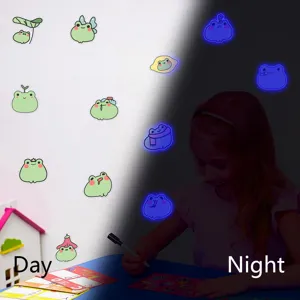 Jolis autocollants muraux grenouille phosphorescents avec effet jour et nuit pour chambre.