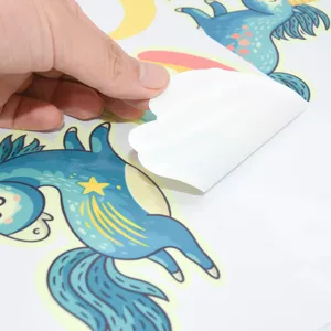 Adesivi murali unicorno fluorescenti, simpatici adesivi stelle e luna per decorazione cameretta.