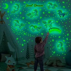 Adesivi murali unicorno fosforescenti per camera bambini, stelle e luna luminose.