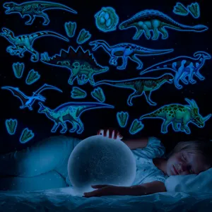 Stickers muraux dinosaures lumineux phosphorescent decoration plafond chambre enfant