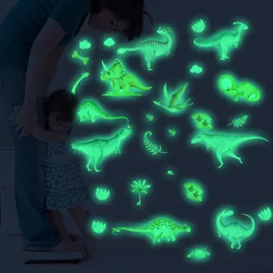 Stickers muraux dinosaures luminescents pour chambre d'enfant, autocollants mignons de dinos.