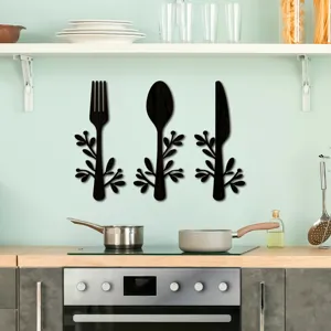 Decoration murale cuisine couverts en bois 3D, detail fourchette cuillere couteau.