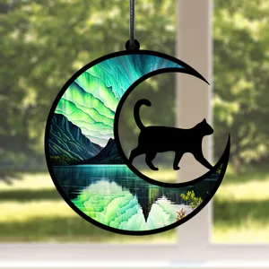 Nahaufnahme des Mond-Katze-Hängeornaments mit Fokus auf das feine UV-Druck-Design.