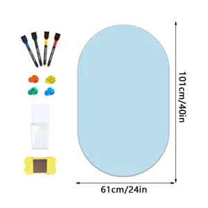 Ovale magnetische Whiteboard-Aufkleber-Set mit Markern und Zubehör für das Kinderzimmer.