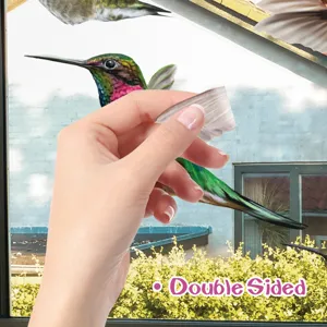 Primo piano dell adesivo anti collisione colibri per finestre pellicola vetrofania.