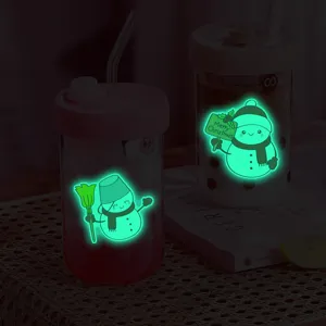 Autocollants lumineux de bonhomme de neige de Noël pour tasses et décoration murale.