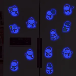 Stickers muraux bonhomme de neige lumineux de Noël, adorables autocollants de dessin animé.