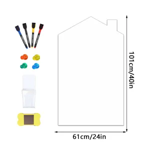 Detaillierte Ansicht des magnetischen hausförmigen Whiteboard-Aufklebers mit Zubehör.