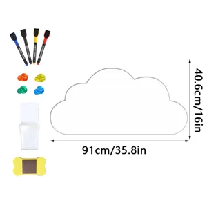 Wolkenförmiger magnetischer Whiteboard Wandaufkleber mit Markern und Zubehör für Kinder.