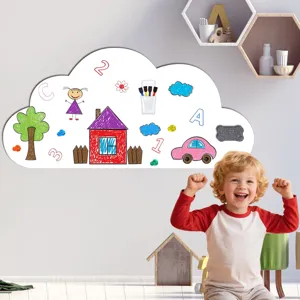Wandaufkleber Magnetische Wolke Tafel für Kinderzimmer, kreative Maltafel und Memoboard.
