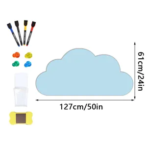 Wolken-Magnet-Wandtafel-Aufkleber mit Stiften, Magneten, Radiergummi und Aufbewahrungstasche.