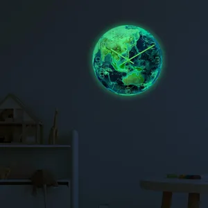 Orologio da parete Terra luminoso in acrilico fosforescente per camera da letto