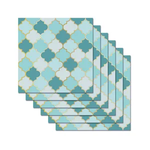 Marokkanischer Mosaik Fliesenaufkleber Detail, wasserdichter PVC Wandaufkleber mit blauem Muster.