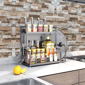 Vista dettagliata del portaspezie da cucina, ripiano multistru con portacoltelli e ganci.