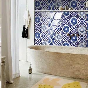 Adesivi per piastrelle in cristallo blu e bianco, decorazione murale e pavimenti, motivo geometrico.