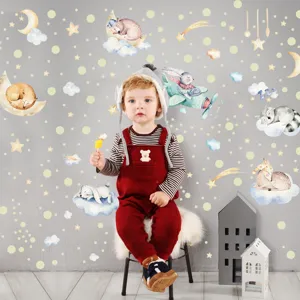 Stickers muraux luminescents pour chambre d'enfant, animaux étoiles et lune phosphorescents.