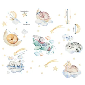 Stickers muraux animaux endormis aquarelle avec lune et étoiles pour déco chambre d'enfant.