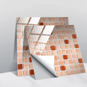 Vista dettagliata dell'adesivo per piastrelle a mosaico in PVC impermeabile, decoro.