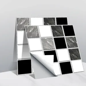 Vue détaillée de l'autocollant de carreau en mosaïque 3D avec des motifs en marbre.