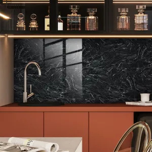 Adesivo per piastrelle in marmo nero carta da parati impermeabile per ristrutturazione cucina.