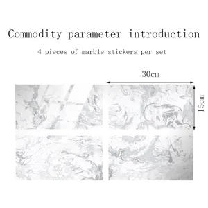 Vista dettagliata di adesivi per piastrelle in marmo con trama e dimensioni, set da 4.
