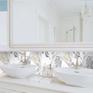 Adesivo murale impermeabile con texture marmo per bagno, carta da parati decorativa.