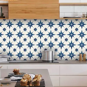 Zelfklevende PVC mozaiek tegelsticker met blauw ster patroon voor keukenwand decoratie.