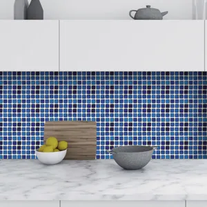 Αυτοκόλλητο μπλε ψηφιδωτό πλακίδιο 3D για πλάτη κουζίνας, γυαλιστερή λεπτομέρεια τοίχου.