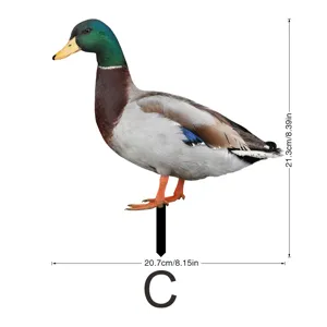 Détail de piquet de jardin canard colvert, décoration réaliste avec dimensions.