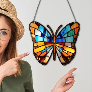 Glas in lood vlinder wandhanger raamdecoratie gedetailleerd overzicht met levendige kleuren ketting.
