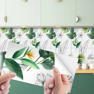Adesivo per piastrelle pianta verde da staccare per decorazione cucina dettaglio